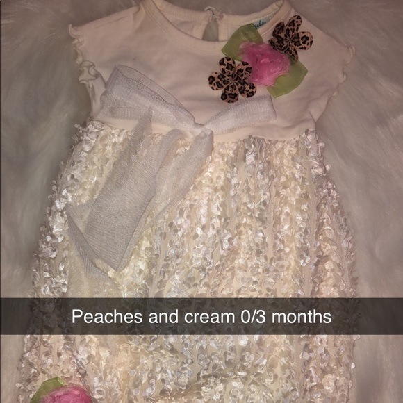 Peaches and cream - Picture 1 of 1